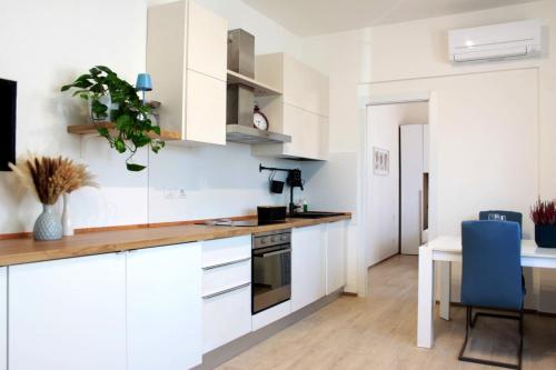 15min to Downtown, Welcoming Apt near tram T1 in Isolotto - Legnaia