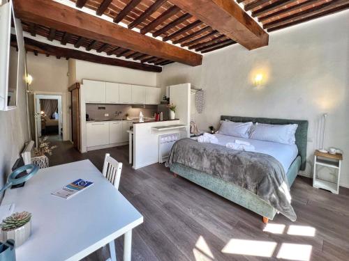 บริการและสิ่งอำนวยความสะดวก, Tuscany Old Town in กลางเมืองอะเรซโซ