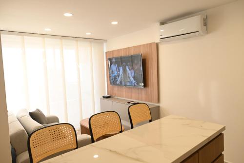 Torre 811 By Jalo in Torices