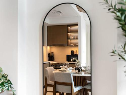 Mahogany 16 - 1BR 4 Guests - Walk to Burj Khalifa - image 10