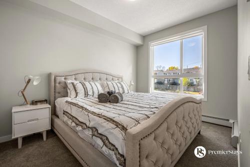 Executive Suite in Inglewood with 2 Bedroom Parking AC and King Bedroom, Calgary (foto 3)