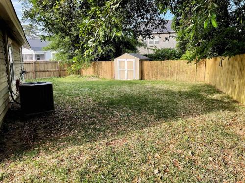 Lowcountry Oasis - 3 bed 2 bath - 5 min to beach in 芒特普萊森特