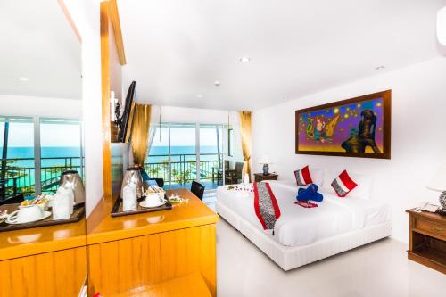 room detail thumbnail 0