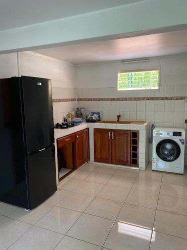 Cozinha, Maison charmante à Baie-Mahault avec jardin clôturé (Maison charmante a Baie-Mahault avec jardin cloture) in Baie-Mahault