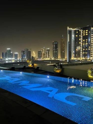 Modern Monastery 1 BR Business Bay, Dubai (foto 7)