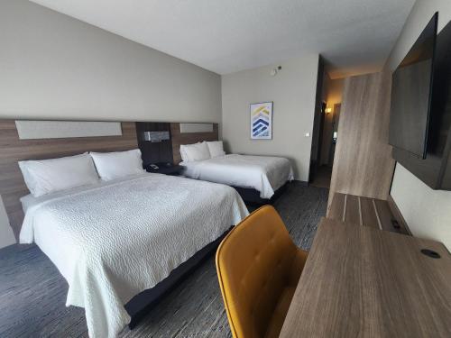 Holiday Inn Express Fredericksburg - Southpoint an IHG Hotel - image 14