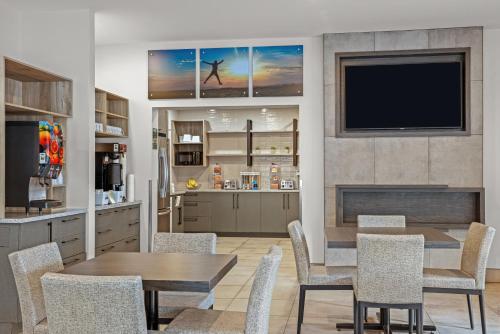 อาหารและเครื่องดื่ม, Days Inn by Wyndham Riviere-Du-Loup in ริเวียร์-ดู-โลพ