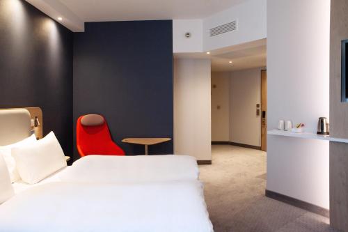 1 queen bed