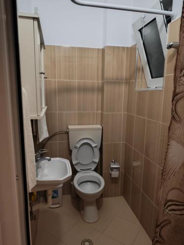 Hizmo apartament - image 4