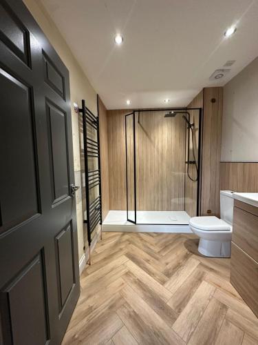 ห้องน้ำ, Woodgrove Holiday Homes in อินเชส