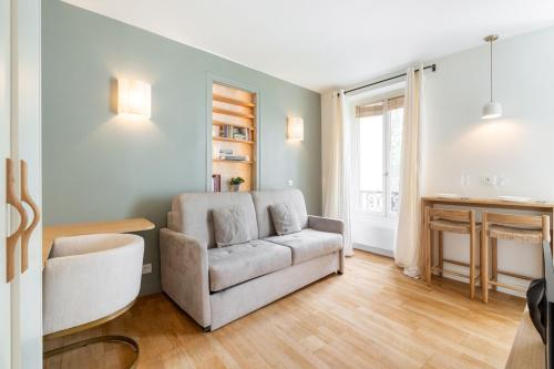 Studio rénové au coeur du 5ème arrondissement, Paryż