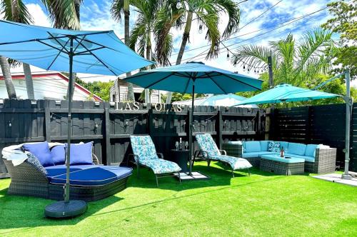Villa Las Olas Designed with you in mind! near Rustic Inn Crabhouse
