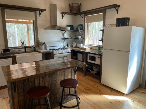 The Longleaf Cabin in Lloyd