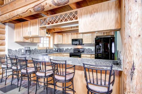 Snowshoe Lodge Holiday home - image 2