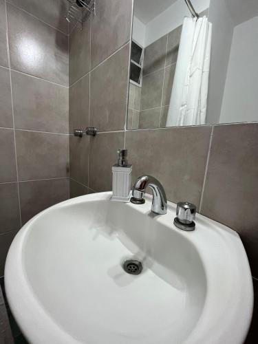 Urquiza tempo in 알베르토 올메도