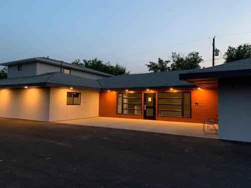 Mokai Inn & Suites - Photo 5 in Delisle, Canada