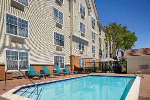 TownePlace Suites by Marriott Milpitas Silicon Valley - 수영장