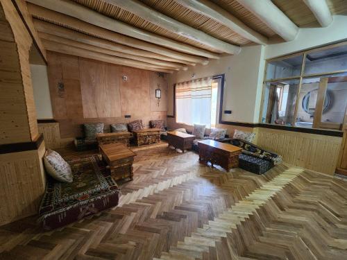 Green collar home stay Chemday in Thiksey