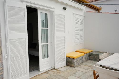 Iekārtas, Kiki's Houses Vlichos in Vlichos (Attiki)