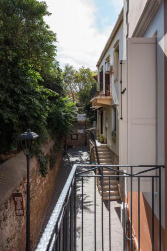 Elia Portou Due - image 5
