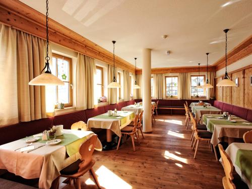 Hotel Röck Garni - image 9