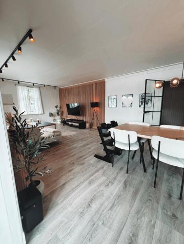 Penthouse in the city center in ออยสตีด