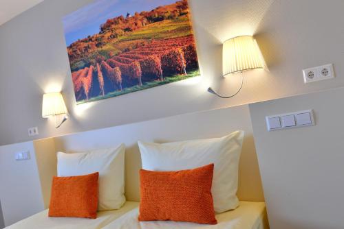 Parkhotel Landau Parkhotel Landau is conveniently located in the popular Landau In Der Pfalz area. Both business travelers and tourists can enjoy the hotels facilities and services. Service-minded staff will welcome 