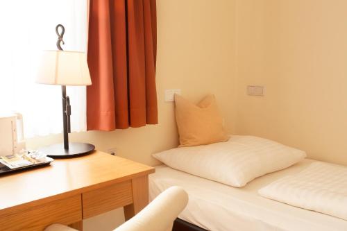 Superior Single Room image 4
