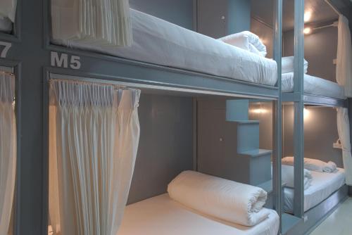 มีฮัก เกสต์เฮาส์ (ตรงข้าม บขส. พะเยา) (Mee Hug Guesthouse (Opposite Phayao Provincial Transports Station)) in พะเยา