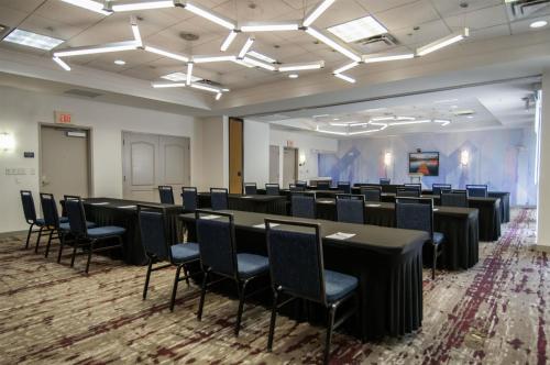 Hilton Garden Inn Hattiesburg - image 11