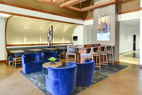 ردهة, Hyatt Place Detroit Auburn Hills in North Opdyke
