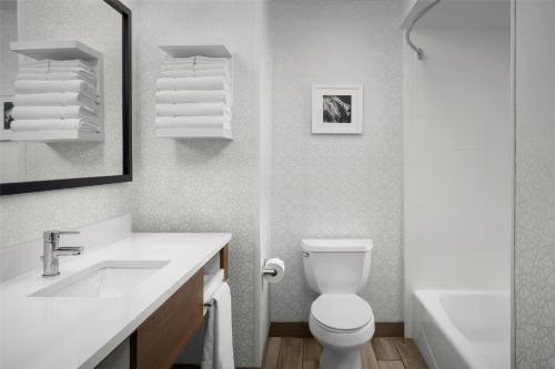Hampton Inn Butte - image 12