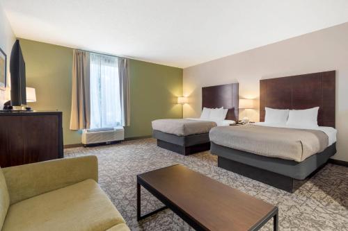 Quality Inn & Suites NJ State Capital Area - image 2