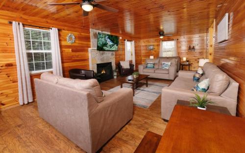 The Sunrise House in Sevierville, USA