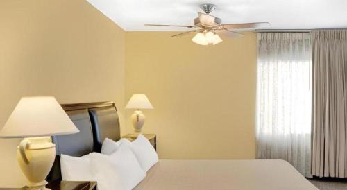 Travelodge by Wyndham Las Vegas - image 12