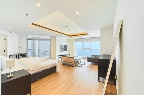 Exclusive Torch Tower Penthouse In Dubai Marina, Дубай (фото 2)