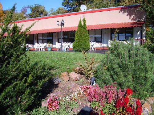 Ieeja, Capricorn Motel Royale 1000 Islands in Ivy Lea (ON)