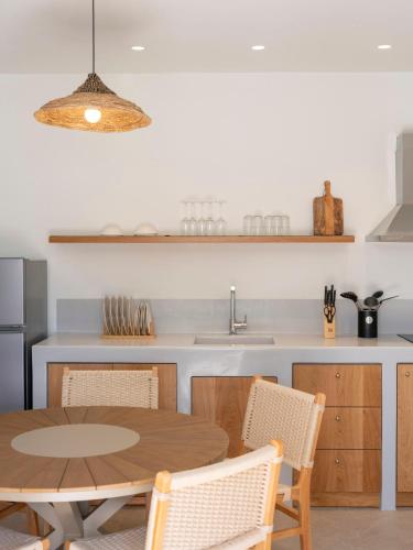 Paranthos Island Living - image 5