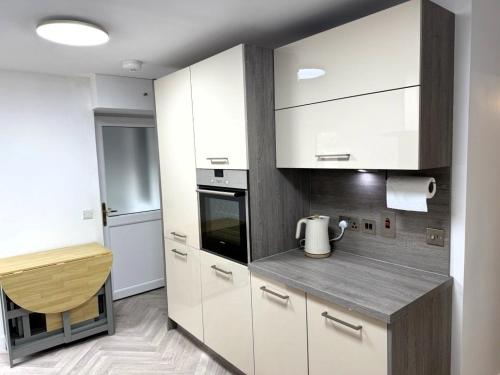 Meadowside-Stylish Newly Renovated 2 bed property in Insch