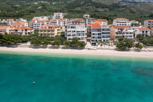 Apartments Marijan - Beachfront 2