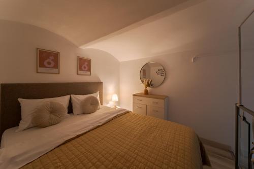 Apartment - Split Level image 9