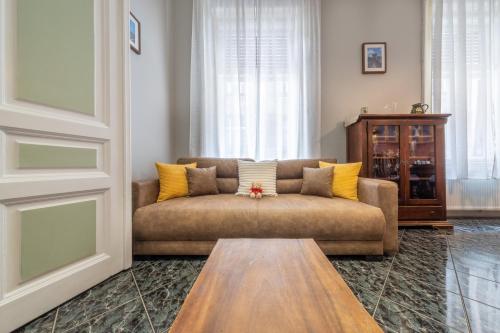 Liana-Luxury And Central Flat - image 11