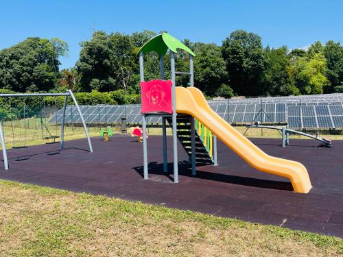 Játszótér, Lorena Casa Vacanze Piscina - vicina a Gardaland in Castelnuovo del Garda