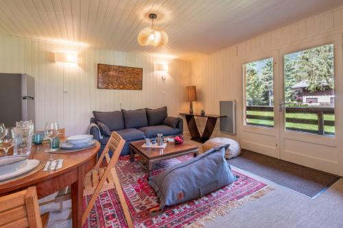 Cocooning small chalet with garden and views