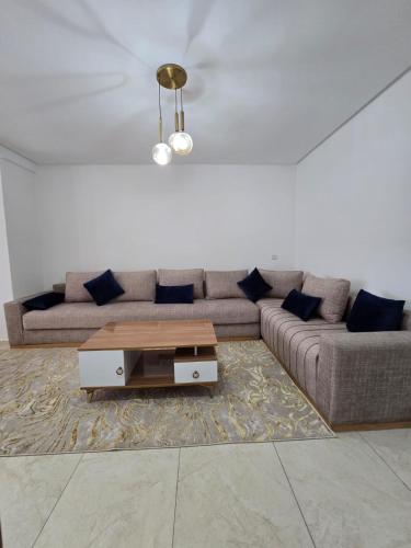 Bel apprt a tanger beach in Gzennaia