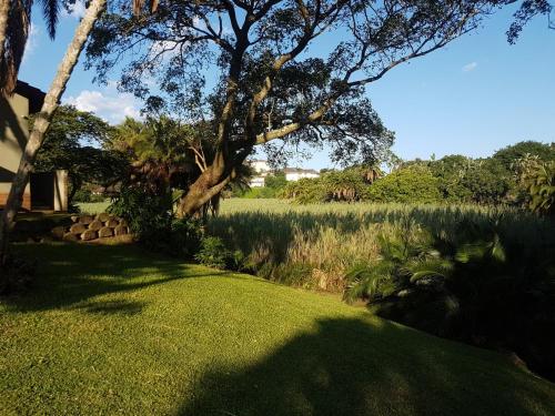 Marina Beach Lagoon View House &Blueflag beach KZN in Southbroom