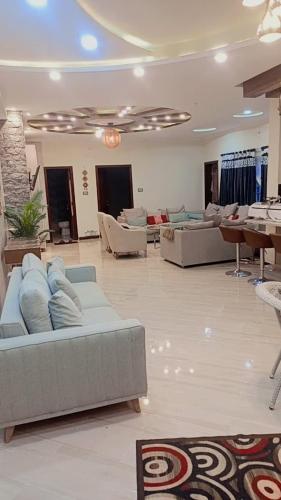 Comoditats, Peaceful Hilltop Apartment in Changla Gali in Ayubia