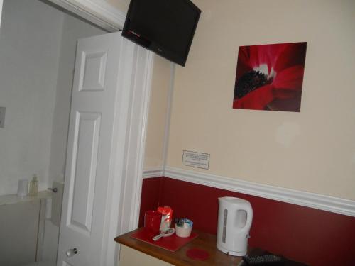 All Seasons Guest House - image 10