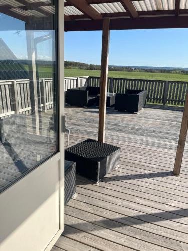 Stay in a country party and penthouse with terrace in Edenberga