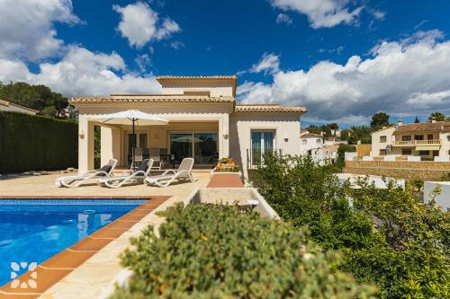 Villa image 4